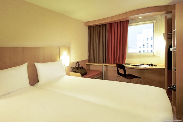 Hotel ibis Orly Chevilly Tram 7